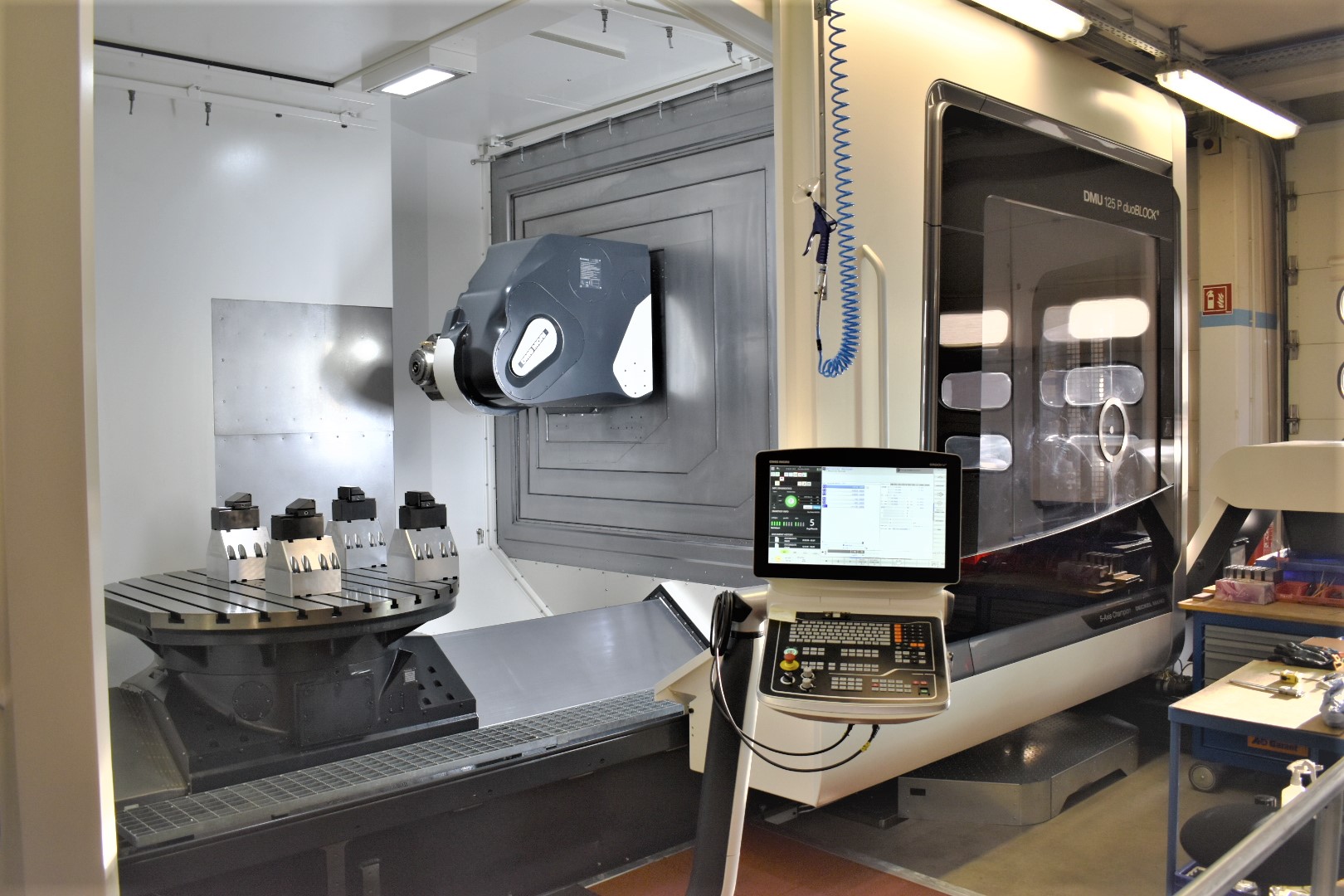 DMU 125 P duo Block dmg125p d - Bearbeitungs-Abmessungen: x = 1250 mm, y = 1250 mm, z = 1000 mm